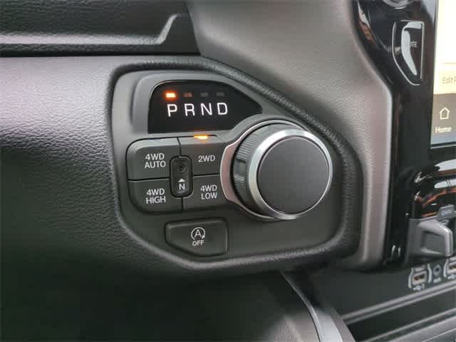 Thumbnail: 2026 RAM 1500 - 32