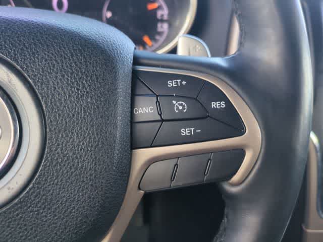 Thumbnail: 2016 Jeep Grand Cherokee - 24