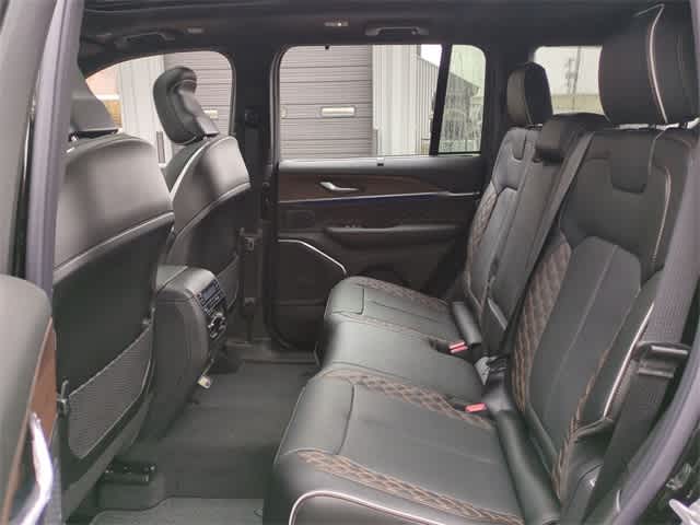 Thumbnail: 2025 Jeep Grand Cherokee - 21