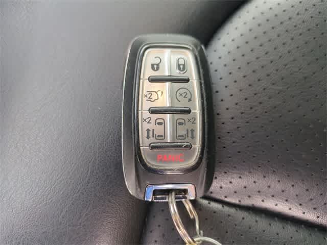 Thumbnail: 2023 Chrysler Pacifica - 33