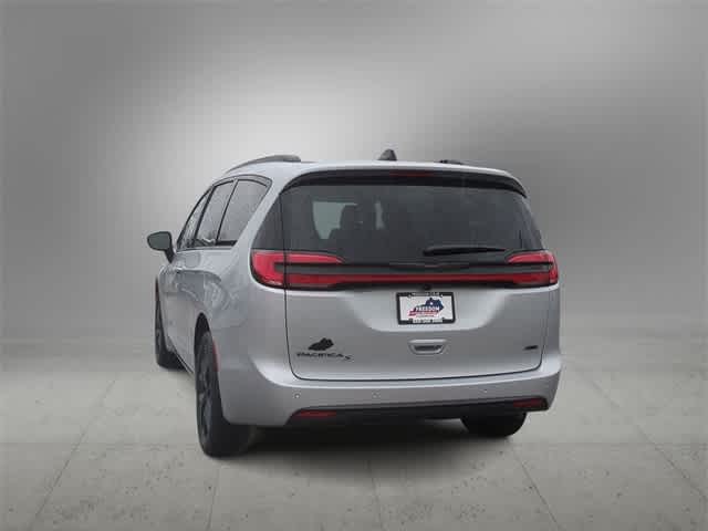 Thumbnail: 2026 Chrysler Pacifica - 6
