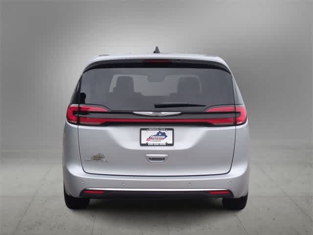 Thumbnail: 2023 Chrysler Pacifica - 7