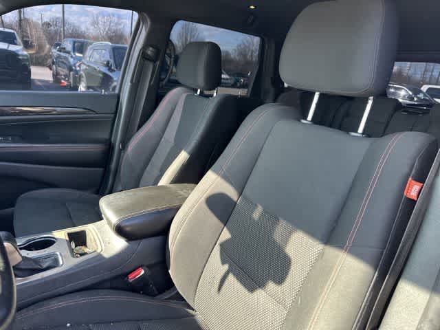 Thumbnail: 2016 Jeep Grand Cherokee - 4