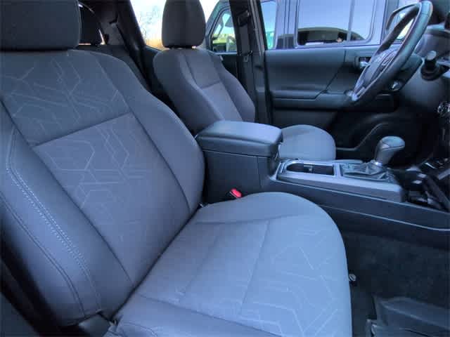 Thumbnail: 2019 Toyota Tacoma - 21