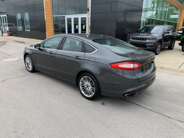 2015 Ford Fusion SE 17
