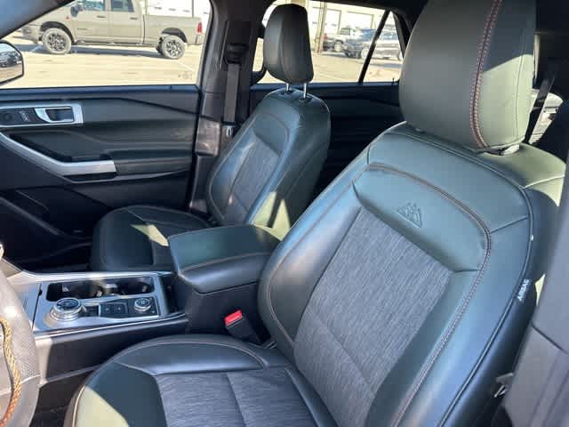 Thumbnail: 2022 Ford Explorer - 3