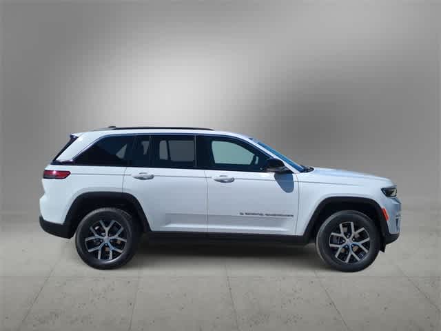 Thumbnail: 2025 Jeep Grand Cherokee - 9