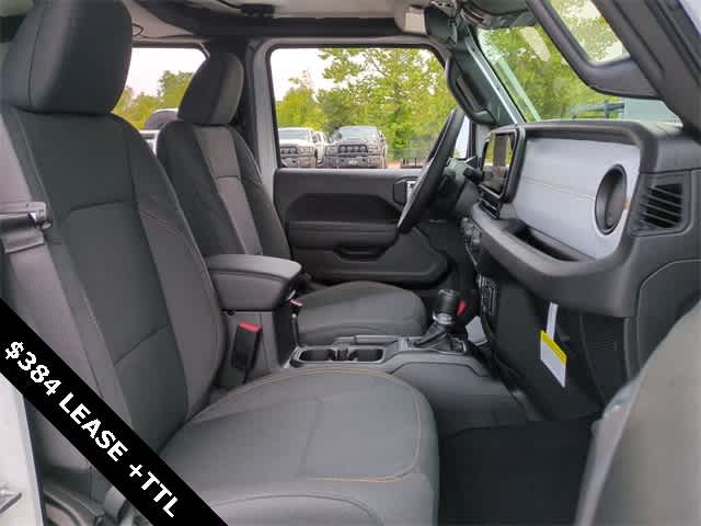 Thumbnail: 2025 Jeep Gladiator - 21