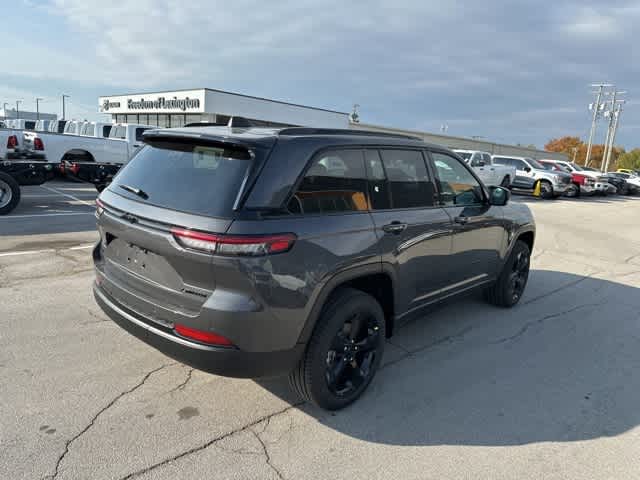 Thumbnail: 2025 Jeep Grand Cherokee - 15