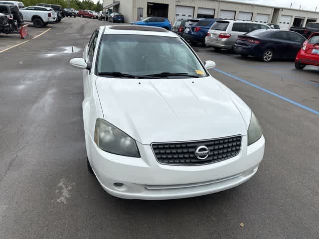 Thumbnail: 2005 Nissan Altima - 25