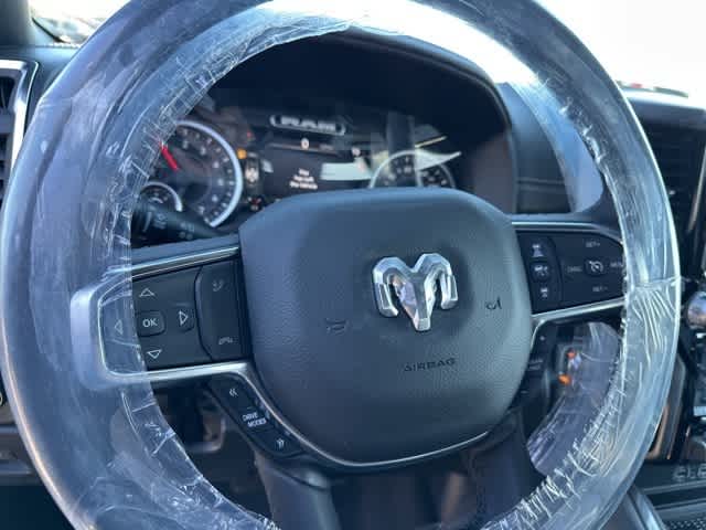 Thumbnail: 2026 RAM 1500 - 6