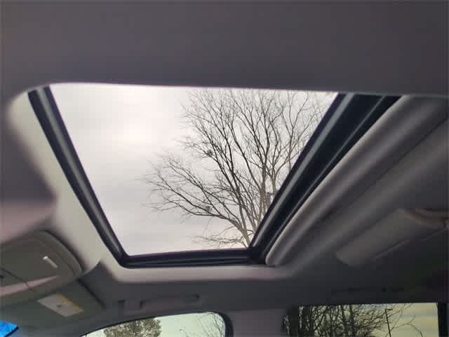 Thumbnail: 2016 Chevrolet Tahoe - 20