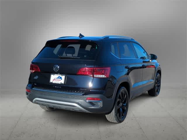 Thumbnail: 2022 Volkswagen Taos - 8