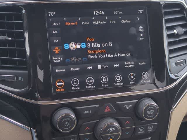 Thumbnail: 2020 Jeep Grand Cherokee - 32