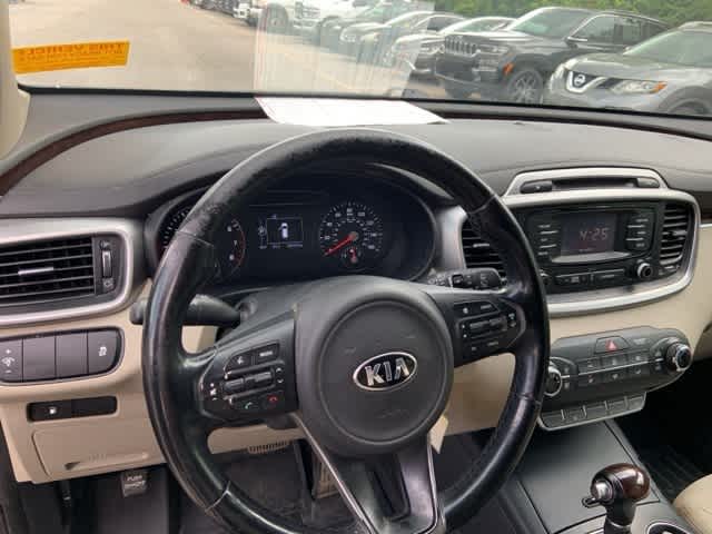 Thumbnail: 2016 Kia Sorento - 5