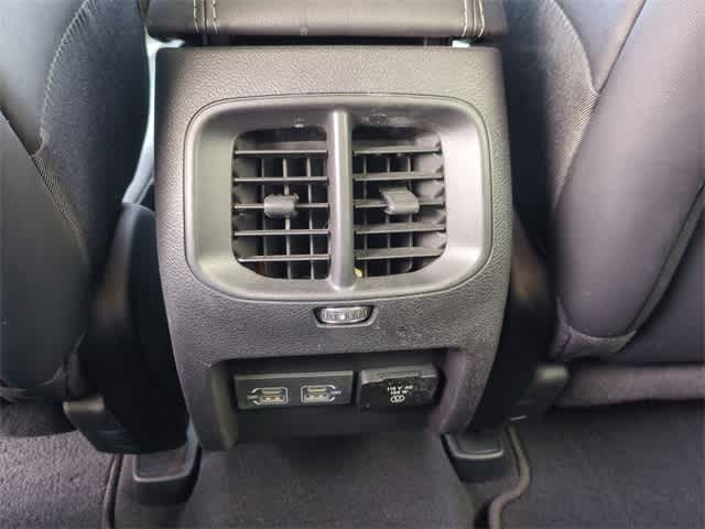 Thumbnail: 2021 Jeep Cherokee - 40