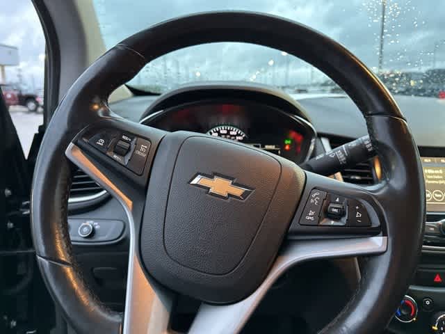 Thumbnail: 2018 Chevrolet Trax - 8