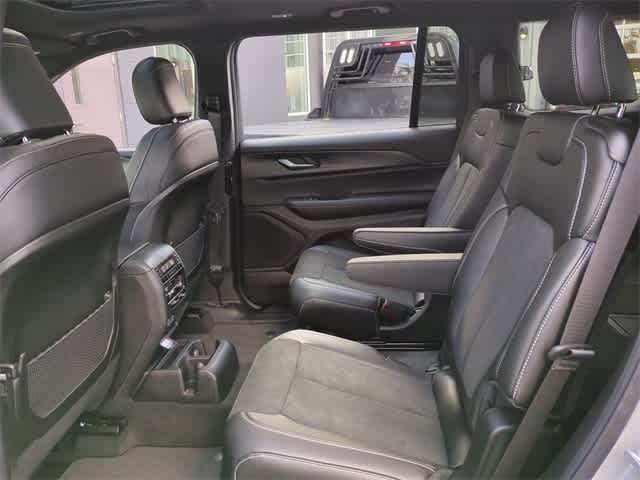 Thumbnail: 2025 Jeep Grand Cherokee L - 21