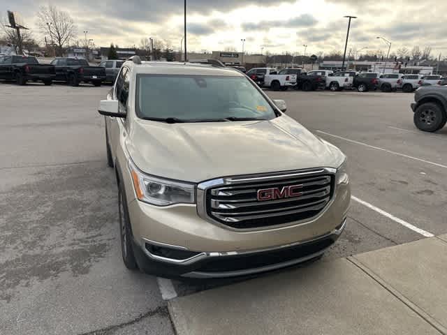 Thumbnail: 2017 GMC Acadia - 24