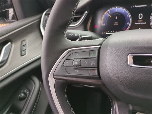 Thumbnail: 2025 Jeep Grand Cherokee L - 24