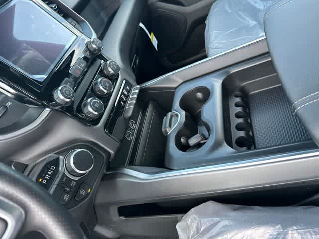 Thumbnail: 2026 RAM 1500 - 7