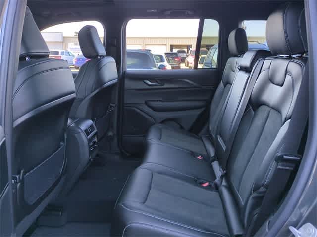 Thumbnail: 2025 Jeep Grand Cherokee - 21