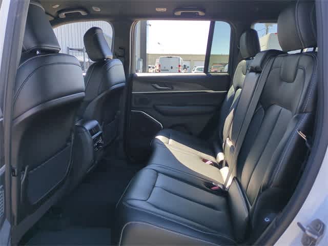 Thumbnail: 2025 Jeep Grand Cherokee - 20