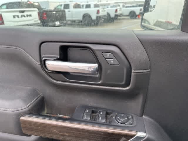 Thumbnail: 2022 Chevrolet Silverado 1500 - 11
