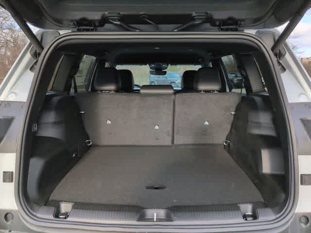 Thumbnail: 2026 Jeep Cherokee - 32