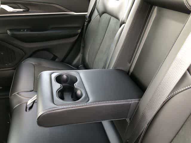 Thumbnail: 2026 Jeep Grand Cherokee - 29