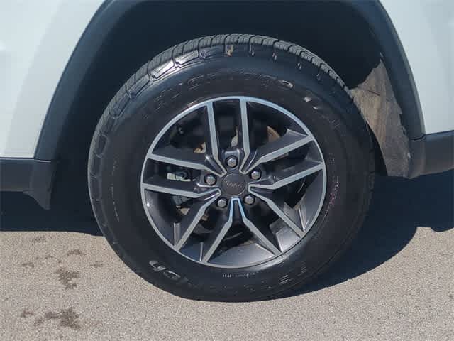 Thumbnail: 2019 Jeep Grand Cherokee - 14