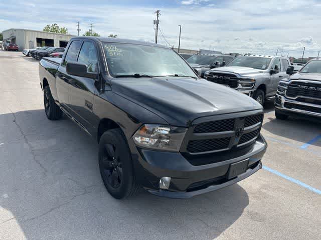 Thumbnail: 2019 RAM 1500 Classic - 18