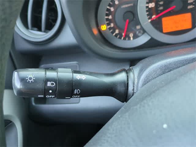 Thumbnail: 2006 Toyota RAV4 - 27