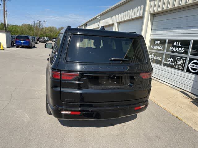 Thumbnail: 2023 Jeep Wagoneer - 20