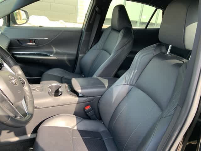 Thumbnail: 2021 Toyota Venza - 3