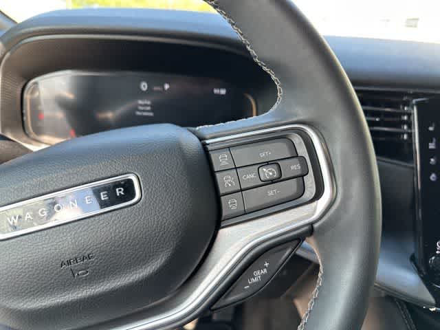 Thumbnail: 2023 Jeep Wagoneer - 11