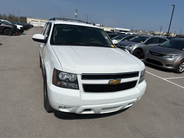 Thumbnail: 2013 Chevrolet Tahoe - 27