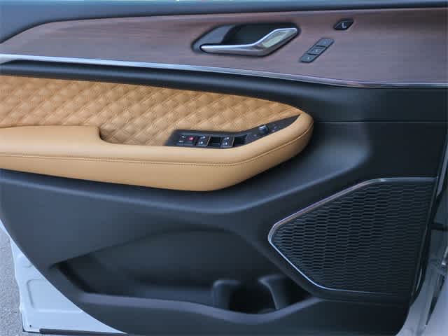 Thumbnail: 2025 Jeep Grand Cherokee - 32