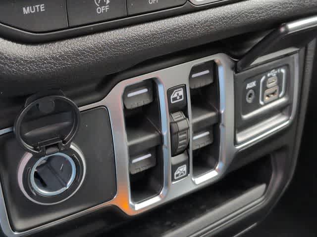 Thumbnail: 2026 Jeep Gladiator - 30