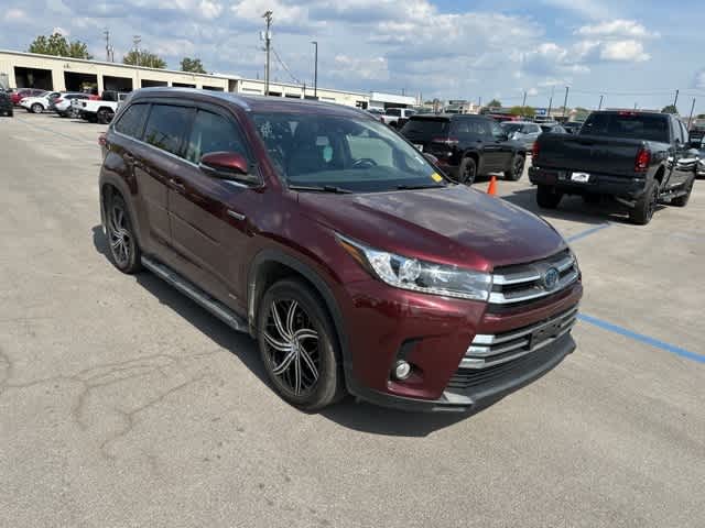 Thumbnail: 2018 Toyota Highlander - 21