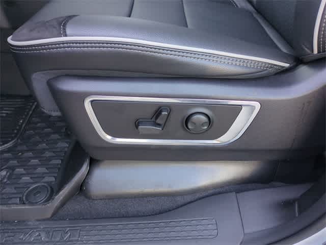 Thumbnail: 2026 RAM 1500 - 18