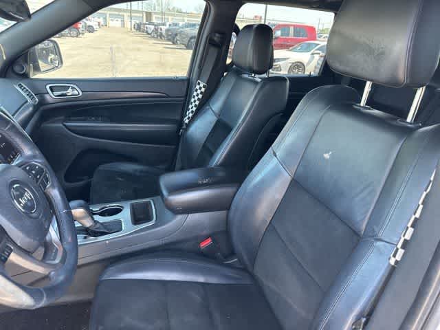Thumbnail: 2018 Jeep Grand Cherokee - 3