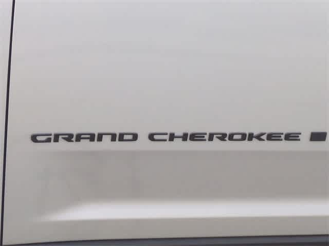 Thumbnail: 2025 Jeep Grand Cherokee - 12