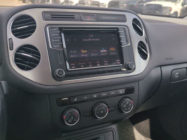 Thumbnail: 2017 Volkswagen Tiguan - 26