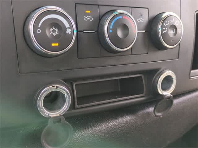Thumbnail: 2008 Chevrolet Silverado 1500 - 28