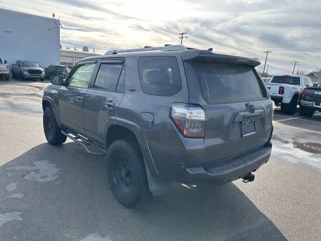 Thumbnail: 2018 Toyota 4Runner - 14