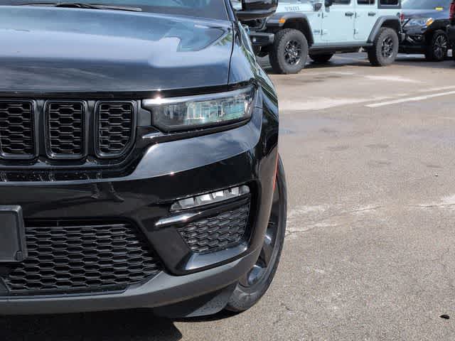 Thumbnail: 2023 Jeep Grand Cherokee - 11