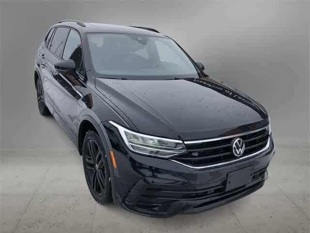 Thumbnail: 2022 Volkswagen Tiguan - 8