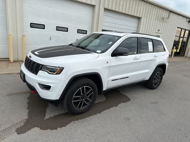 Thumbnail: 2021 Jeep Grand Cherokee - 14