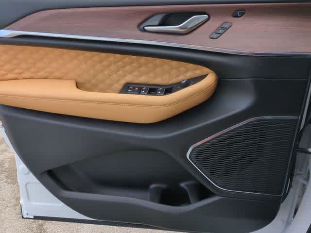 Thumbnail: 2025 Jeep Grand Cherokee - 32